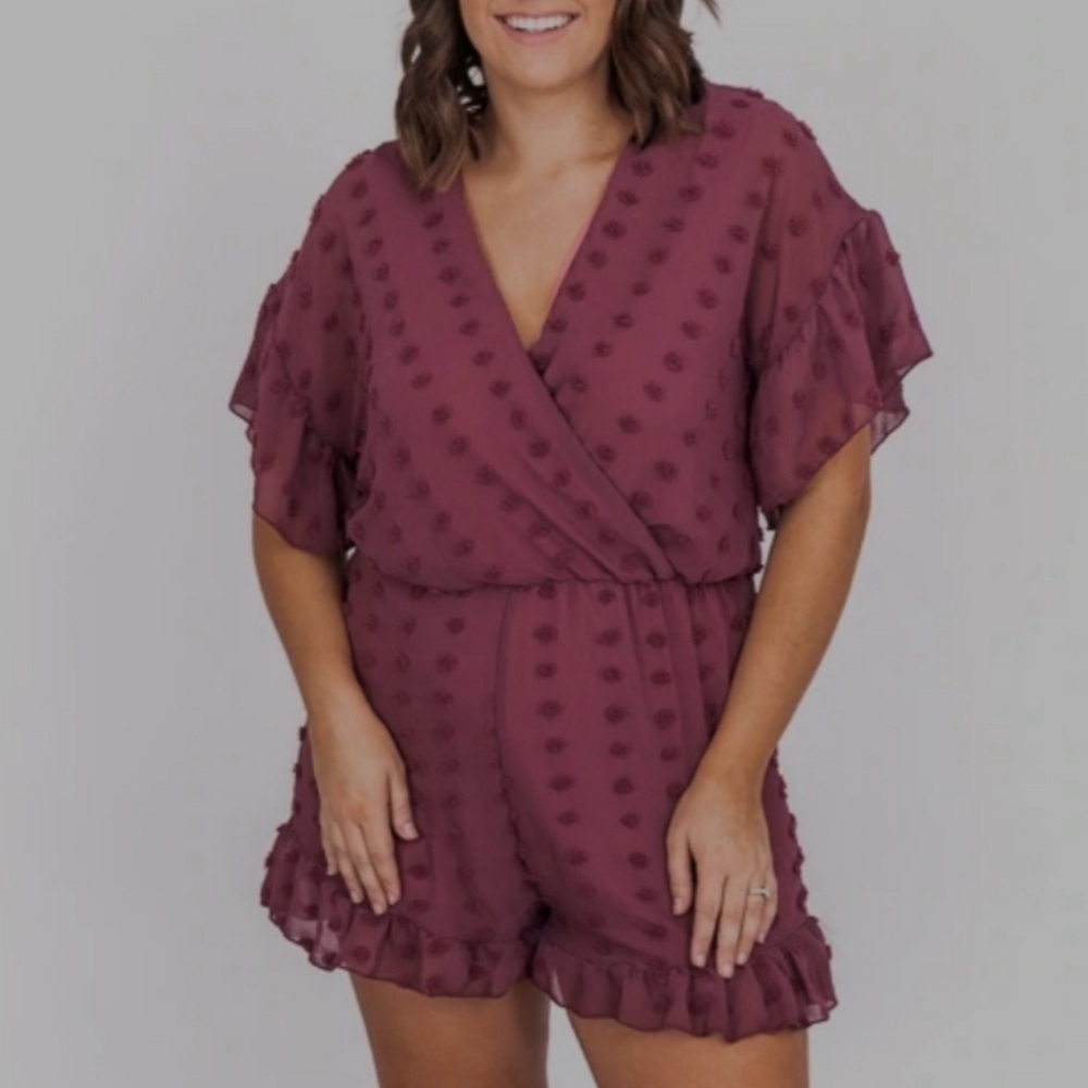 PINK LILY a social butterfly maroon short sleeve romper size M